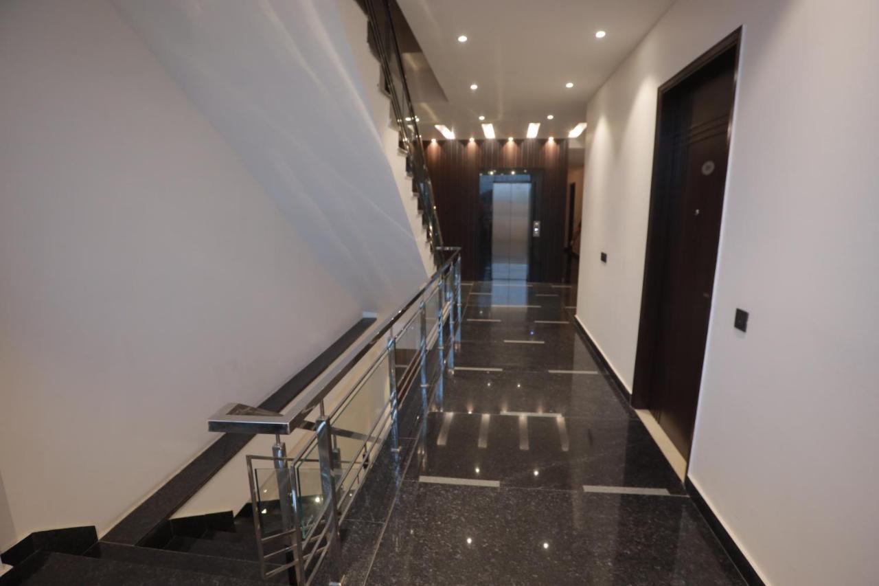 Ovel Hotel Ludhiana Zewnętrze zdjęcie