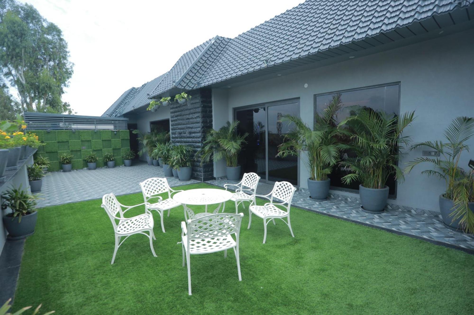 Ovel Hotel Ludhiana Pokój zdjęcie